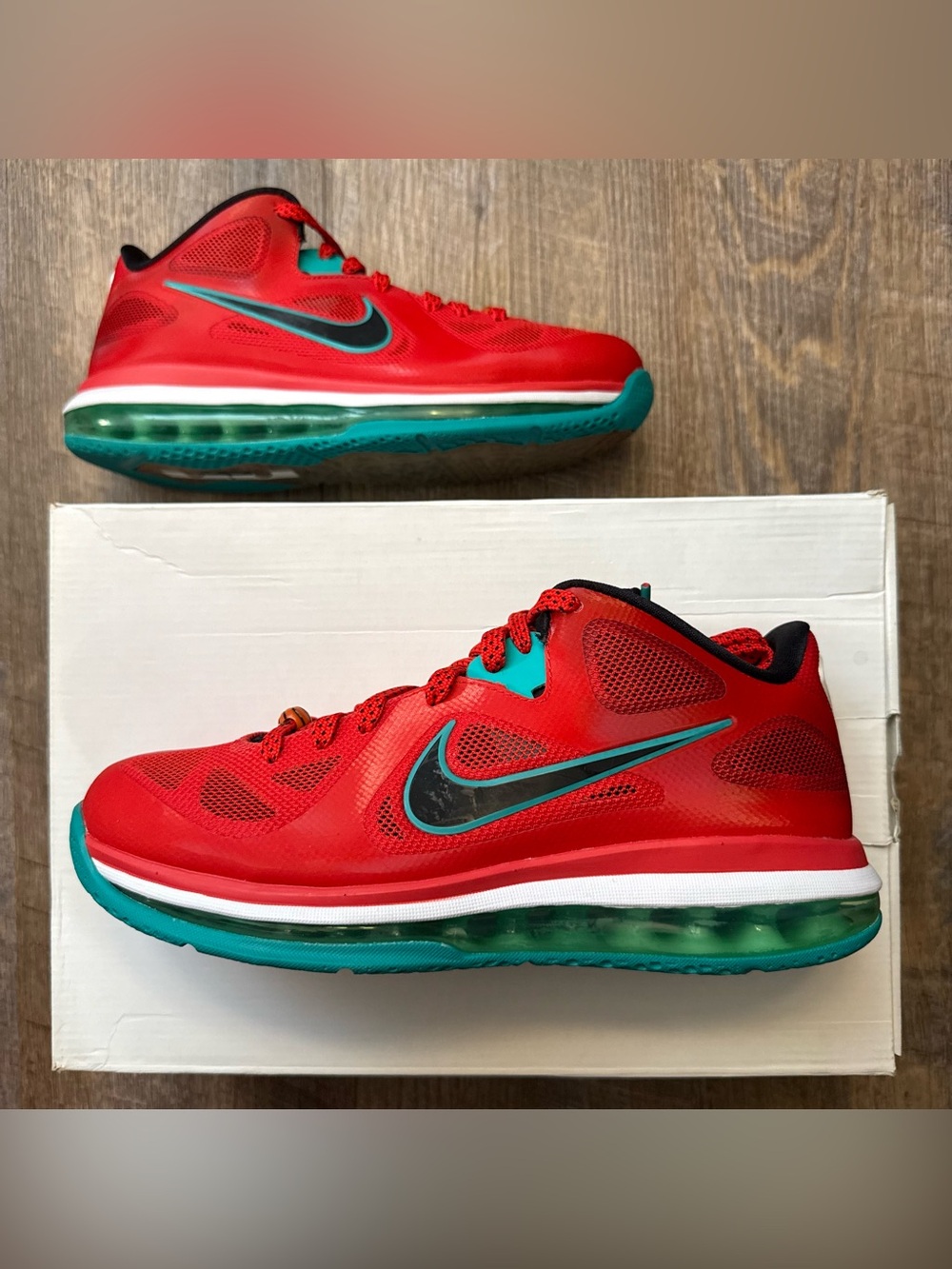 Nike LeBron 9 IX Low Liverpool Red Men’s Size 8 Sneakers Shoes 510811-601